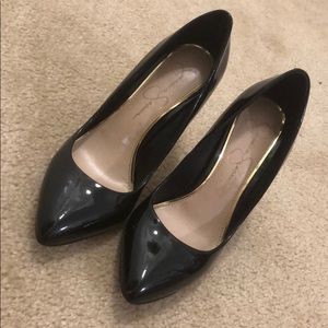 Black patent leather heels pumps